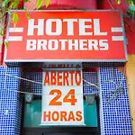 Hotel Brothers Sao Paulo - 3Km Do Hospital Das Clinicas Fmusp, Proximo A Universidades - By Up Hotel